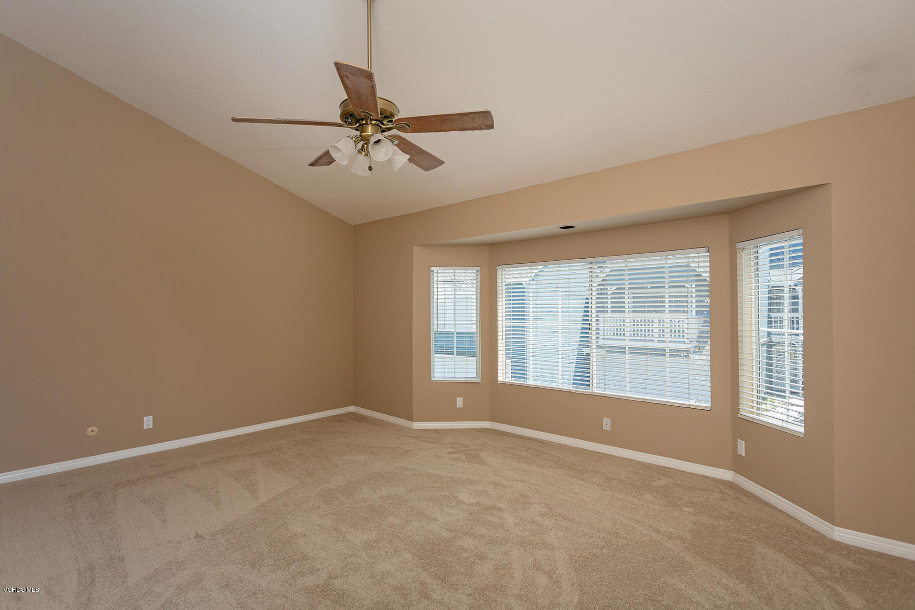 1806 Rory Lane, Unit 7 Simi Valley, CA 93063 - Photo 16 of 24 Rory19-mls