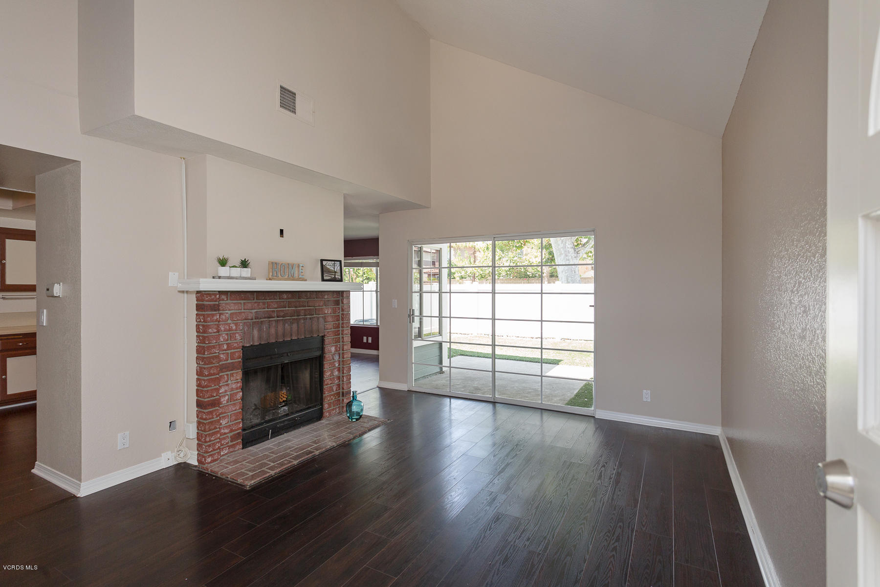 1806 Rory Lane, Unit 7 Simi Valley, CA 93063 - Photo 3 of 24 Rory3-mls