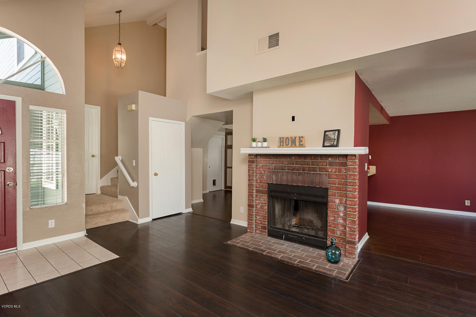 1806 Rory Lane, Unit 7 Simi Valley, CA 93063 - Photo 4 of 24 Rory4-mls