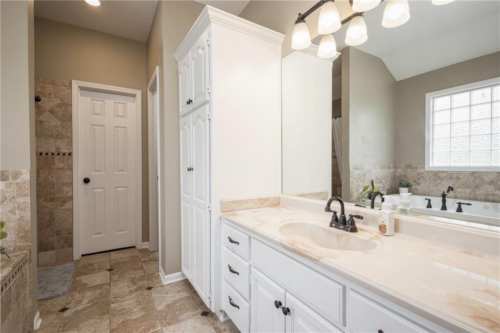 35705 East R D Mize Road Oak Grove, MO 64075 - Photo 36 of 91