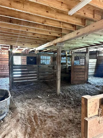 $860,000 | 35705 East R D Mize Road, Oak Grove, MO 64075