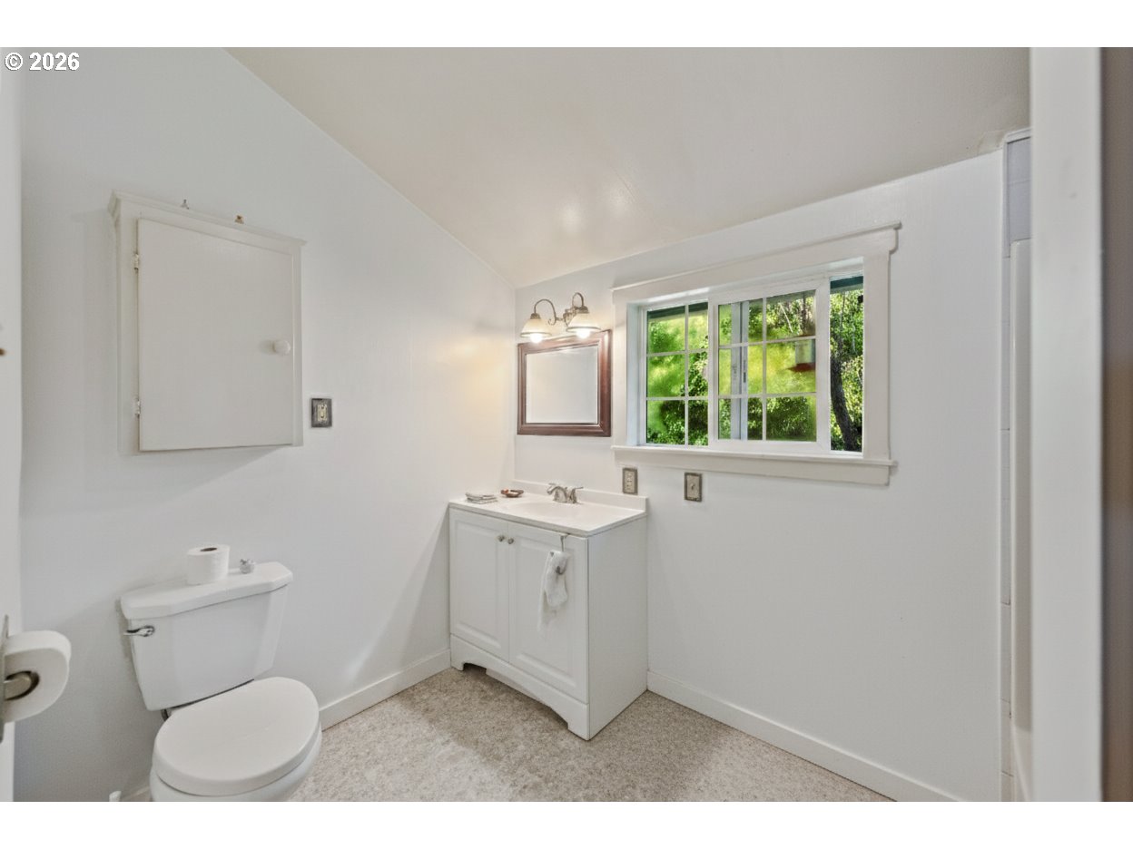 54124 Old Broadbent Road Myrtle Point, OR 97458 - Photo 24 of 42