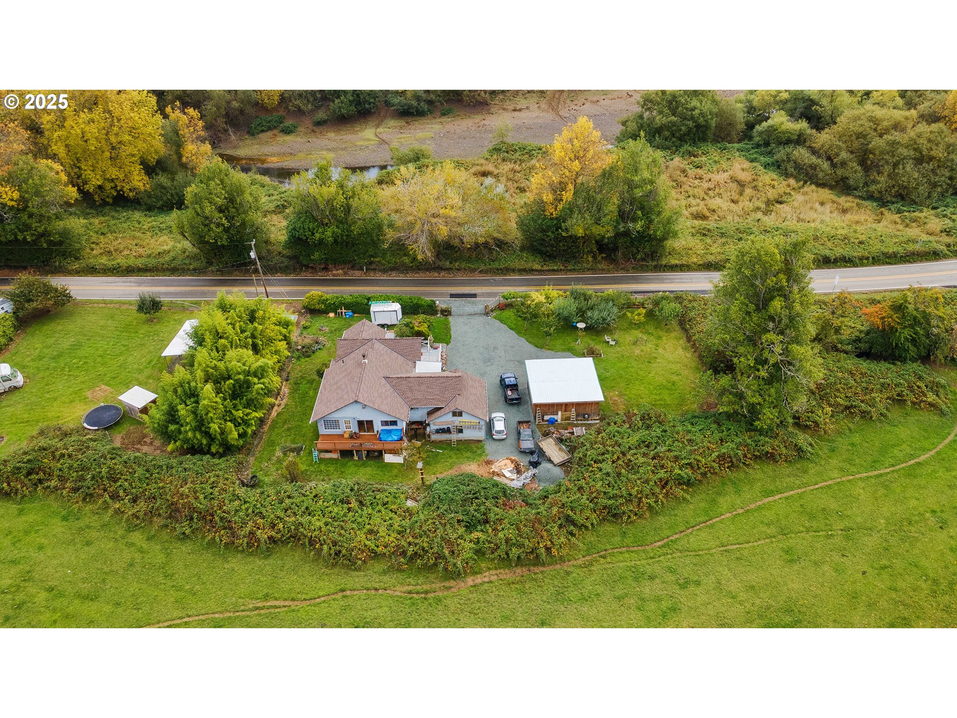 54124 Old Broadbent Road Myrtle Point, OR 97458 - Photo 37 of 42