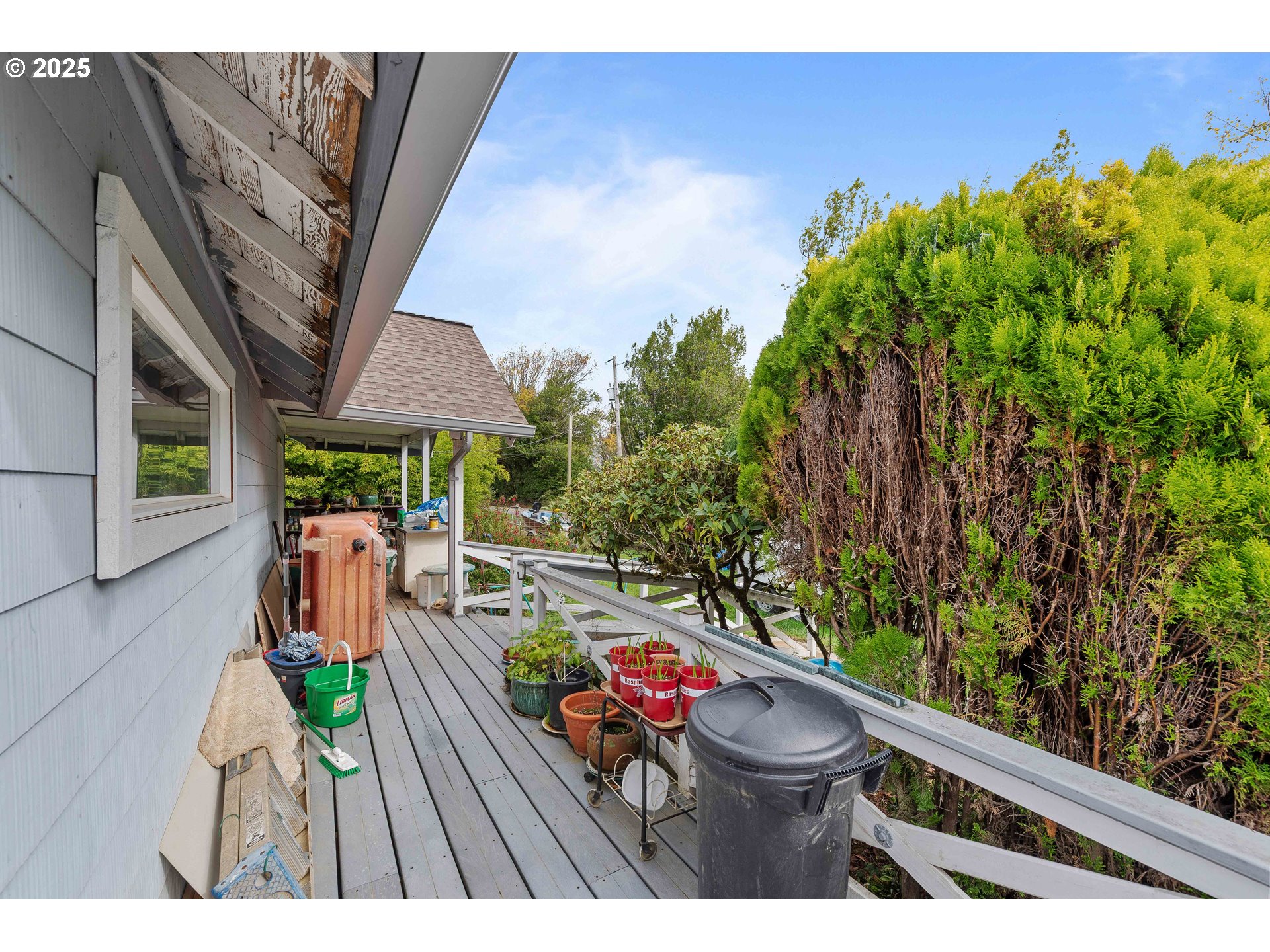 54124 Old Broadbent Road Myrtle Point, OR 97458 - Photo 7 of 42