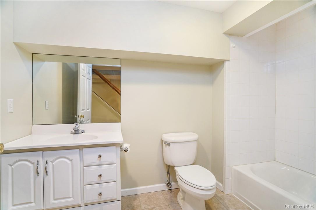 66 Apawamis Avenue Rye, NY 10580 - Photo 21 of 28