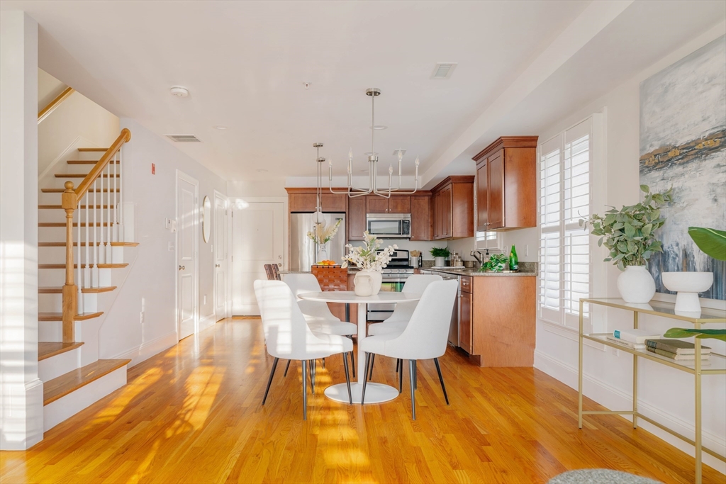 845 Lagrange Street, Unit 2 Boston, MA 02132 - Photo 11 of 31