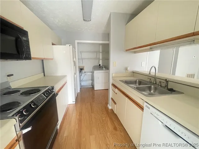 $1,100 | 663 Bartons Landing Place, Unit 14, Fayetteville, NC 28314