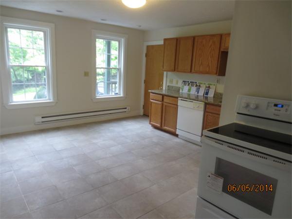 3 Florida Court, Unit 2 Maynard, MA 01754 - Photo 2 of 13 Gallery Image 2