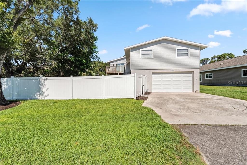 5919 Diana Road Venice, FL 34293 - Photo 31 of 54 Gallery Image 31