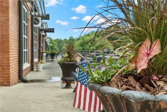 a view of a building entrance