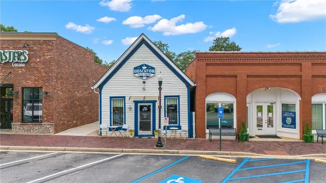 a area with lots of trees in the background