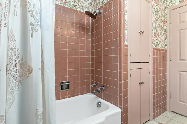 a bathroom with a bathtub