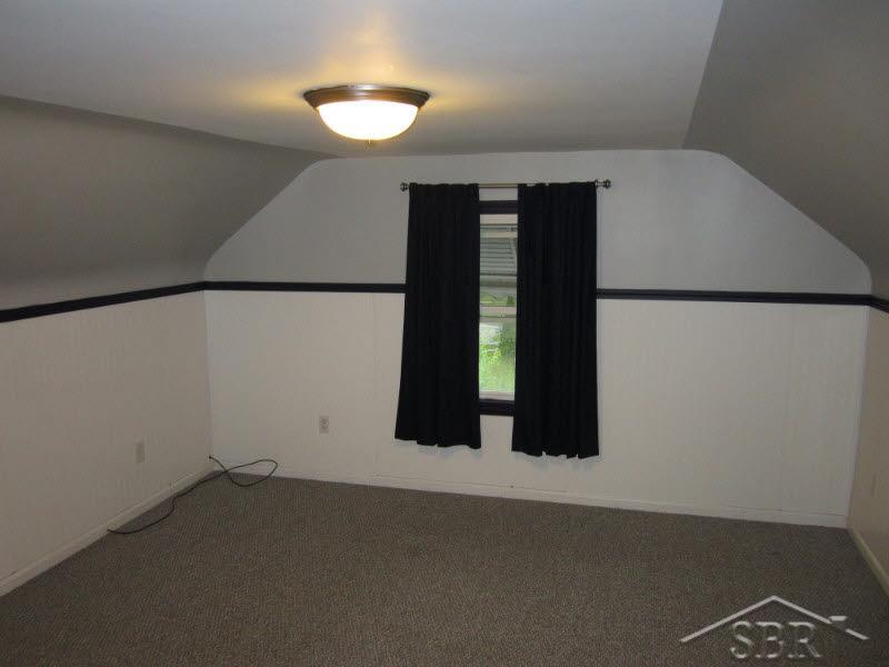 495 East Washington Road Freeland, MI 48623 - Photo 9 of 11 20362635-8.JPG