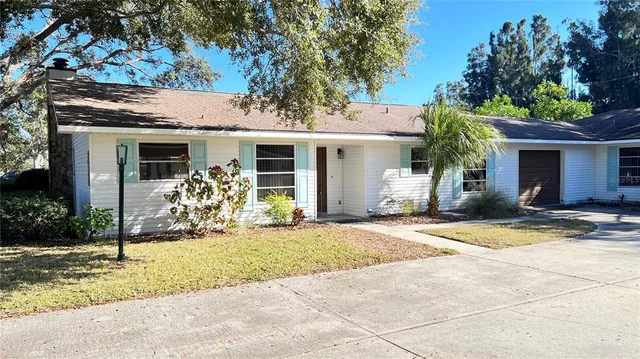 $2,400 | 10548 86th Avenue North, Seminole, FL 33772