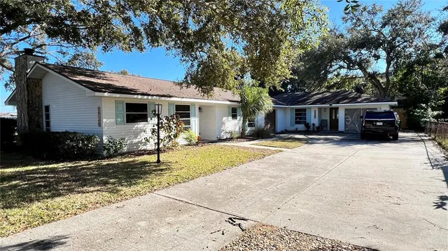 $2,400 | 10548 86th Avenue North, Seminole, FL 33772
