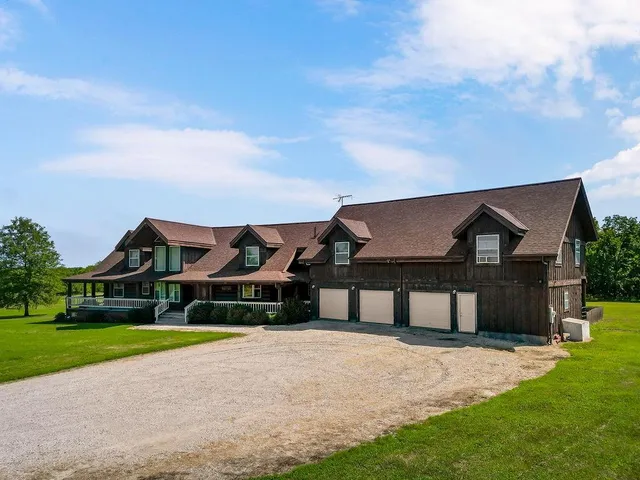 $625,000 | 24441 Querry Road, Lacygne, KS 66040