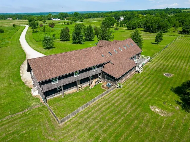 $625,000 | 24441 Querry Road, Lacygne, KS 66040