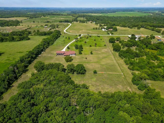 $625,000 | 24441 Querry Road, Lacygne, KS 66040