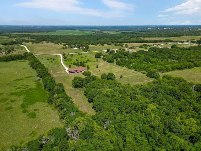 $625,000 | 24441 Querry Road, Lacygne, KS 66040