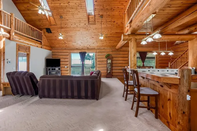 $625,000 | 24441 Querry Road, Lacygne, KS 66040