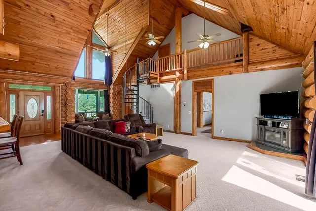 $625,000 | 24441 Querry Road, Lacygne, KS 66040