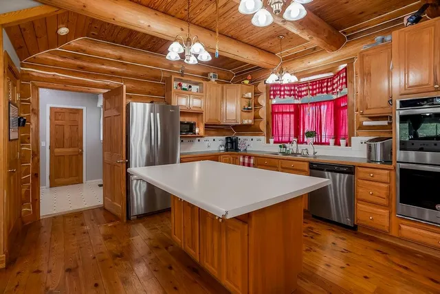 $625,000 | 24441 Querry Road, Lacygne, KS 66040