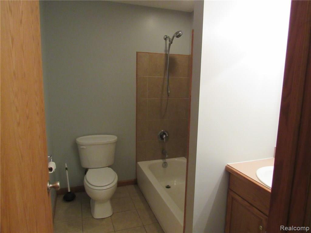 5044 Bradley Road Gregory, MI 48137 - Photo 26 of 47 IMG_1400.JPG