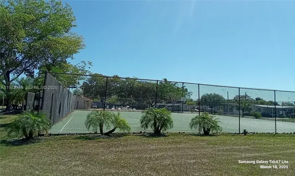 $2,650 | 21821 South Heritage Circle, Unit 1, Pembroke Pines, FL 33029