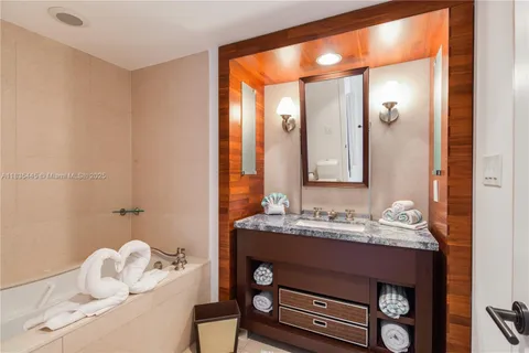 $590,000 | 6801 Collins Avenue, Unit 1415, Miami Beach, FL 33141