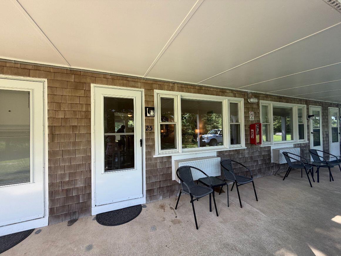 33 Island Inn Road, Unit 25F Oak Bluffs, MA 02557 - Photo 5 of 22 IMG_5179