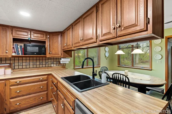 $325,000 | 19785 Daggett Avenue, Conklin, MI 49403