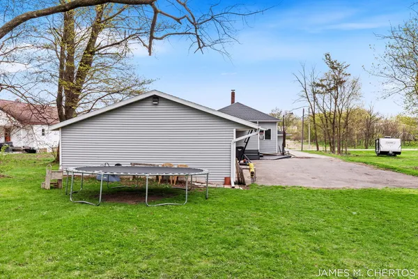 $325,000 | 19785 Daggett Avenue, Conklin, MI 49403