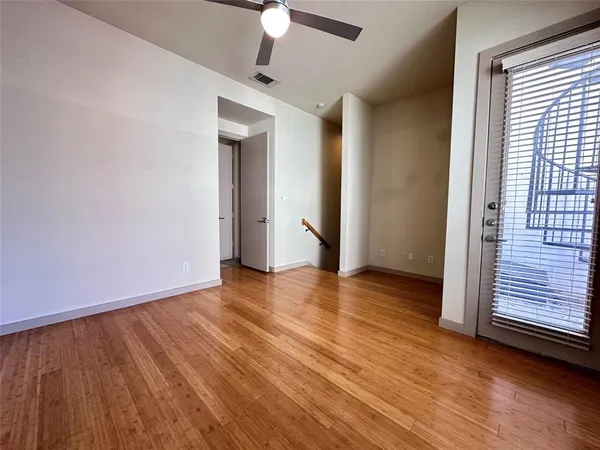 $3,079 | 732 Cannen John Lane, Dallas, TX 75204