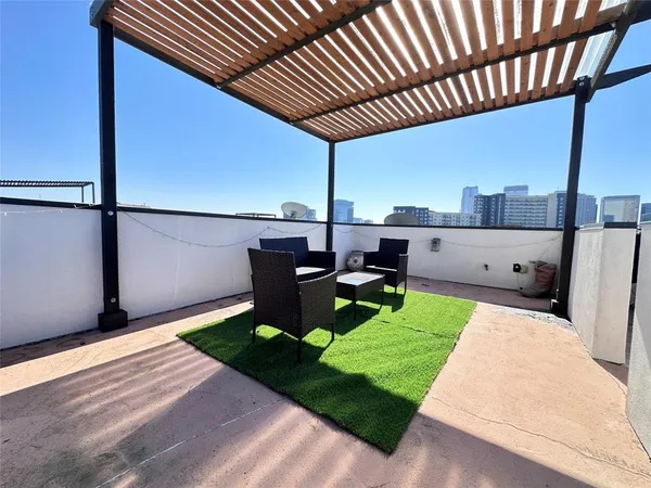 $3,079 | 732 Cannen John Lane, Dallas, TX 75204