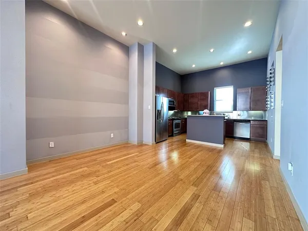 $3,079 | 732 Cannen John Lane, Dallas, TX 75204