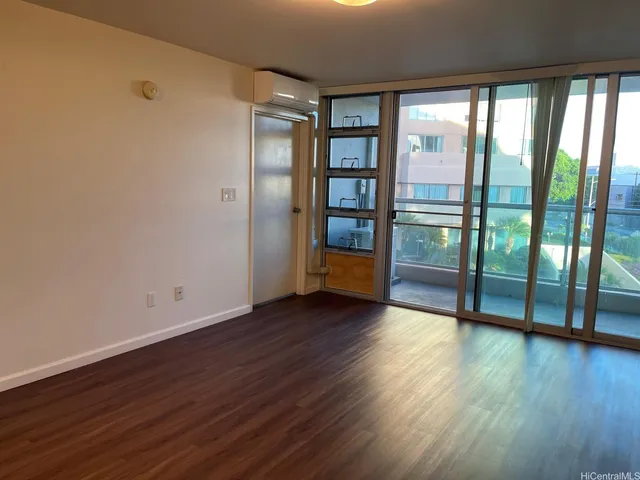 $560,000 | 1450 Young Street, Unit 302, Honolulu, HI 96814