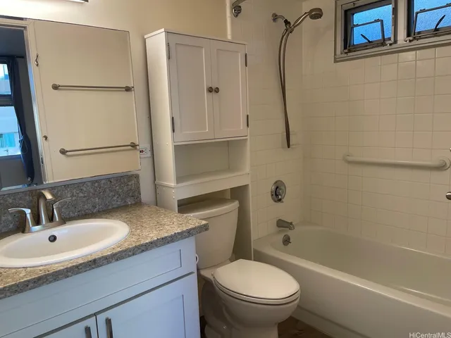 $560,000 | 1450 Young Street, Unit 302, Honolulu, HI 96814