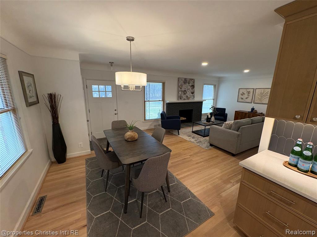 17330 Beverly Road Beverly Hills, MI 48025 - Photo 2 of 24