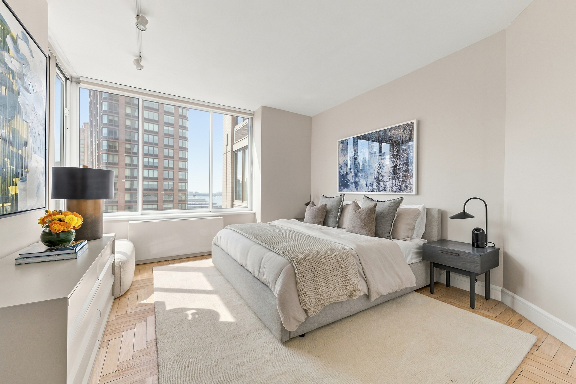 200 Riverside Boulevard, Unit 25E Manhattan, NY 10069 - Photo 3 of 11 Gallery Image 3