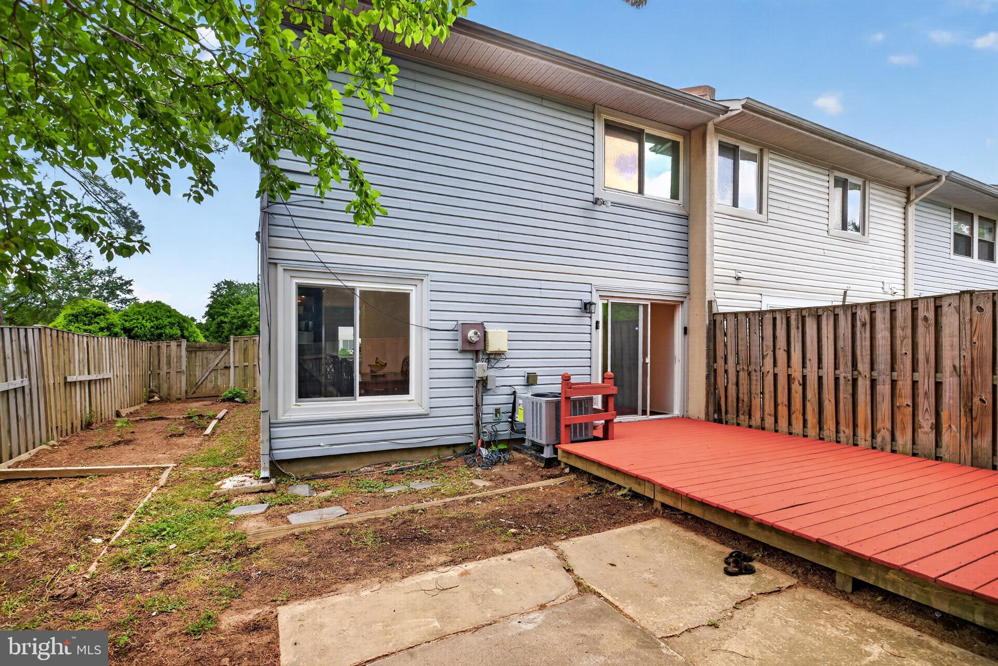 301 Reneau Way Herndon, VA 20170 - Photo 31 of 39