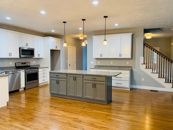 200 Reservoir Road Lunenburg, MA 01462 - Photo 6 of 29 Gallery Image 6