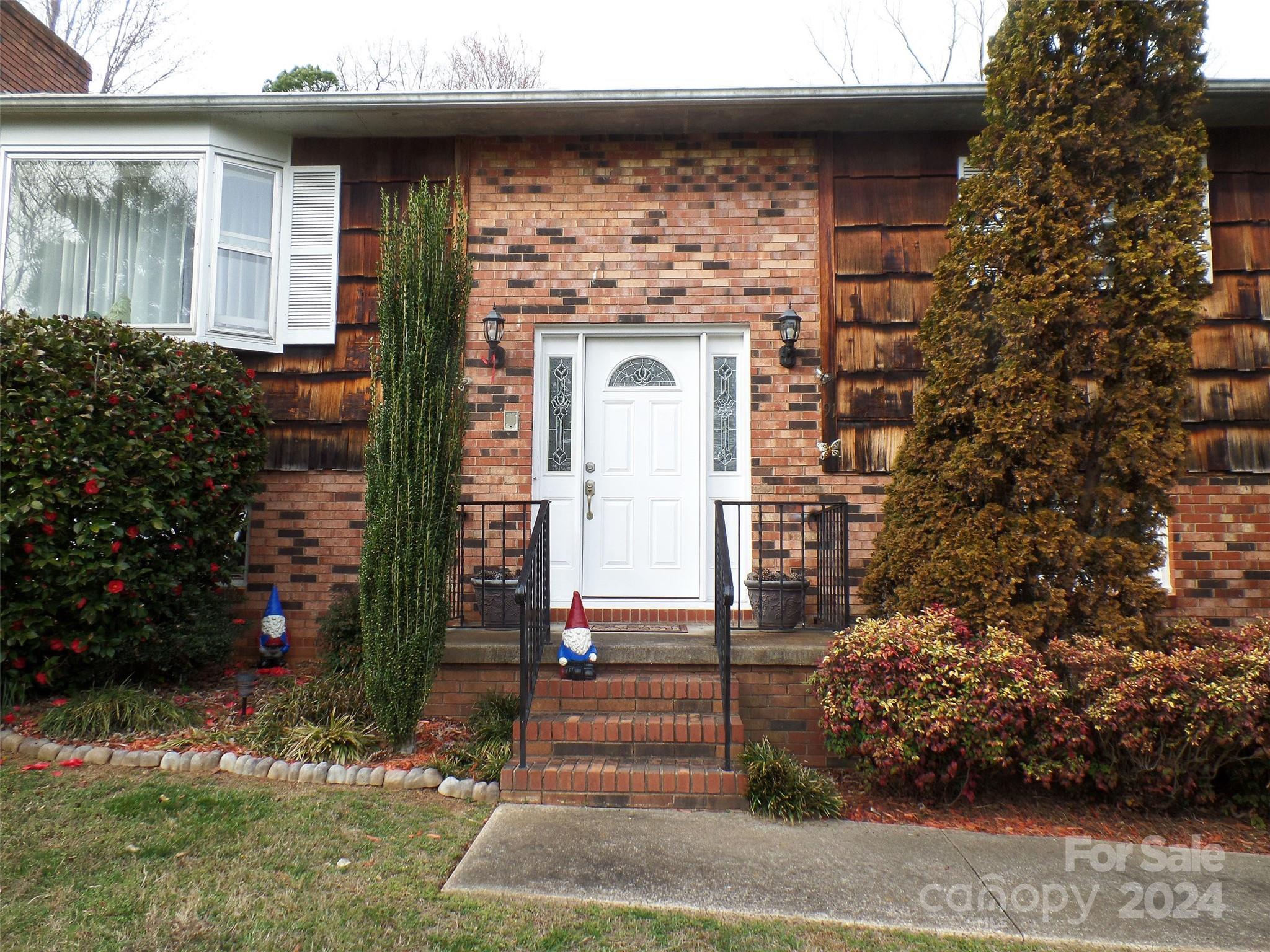 91 NW Road Hickory, NC 28601 - Photo 4 of 23 Gallery Image 4