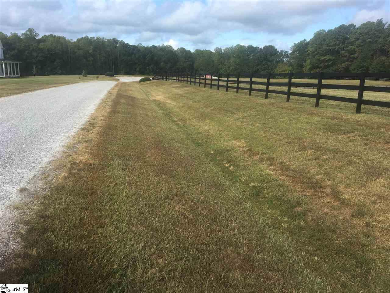 142 Hunter Hack Trail Campobello, SC 29322 - Photo 2 of 14 Gallery Image 2