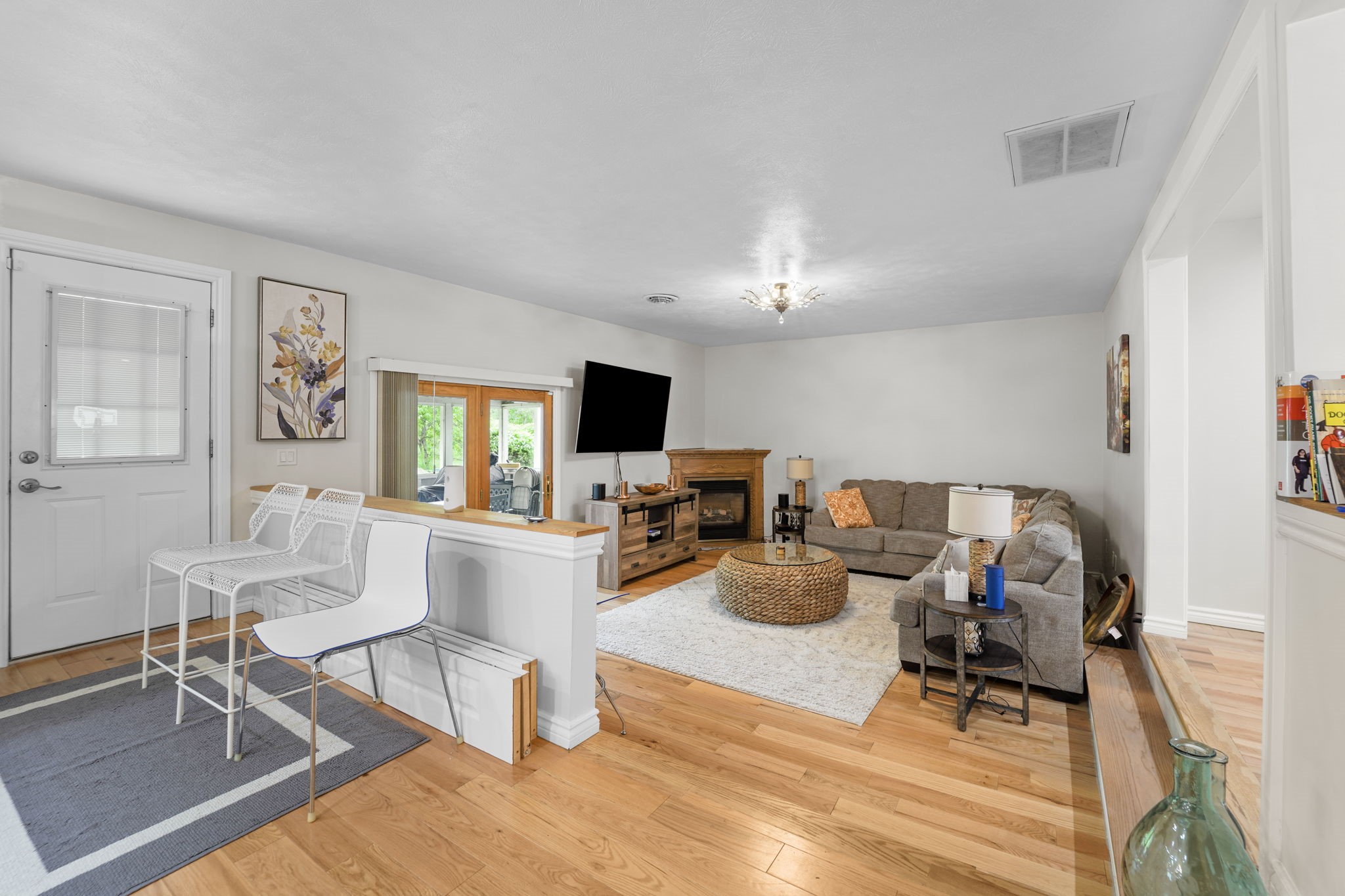 1024 Reynolds Road Johnson City, NY 13790 - Photo 7 of 29