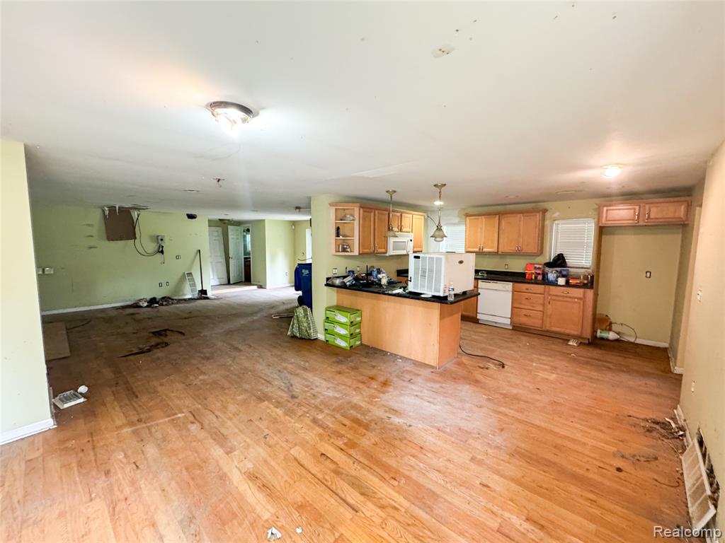 7889 Chilson Road Pinckney, MI 48169 - Photo 7 of 14