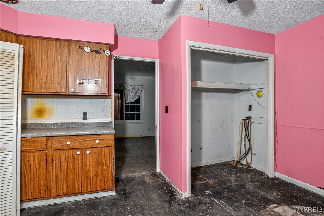 807 Amherst Drive Rome, NY 13440 - Photo 17 of 29