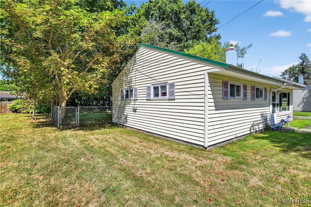 807 Amherst Drive Rome, NY 13440 - Photo 3 of 29