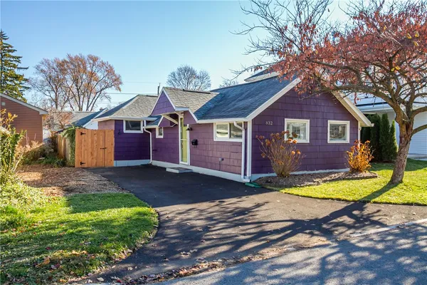 $200,000 | 832 Washington Avenue, Irondequoit, NY 14617