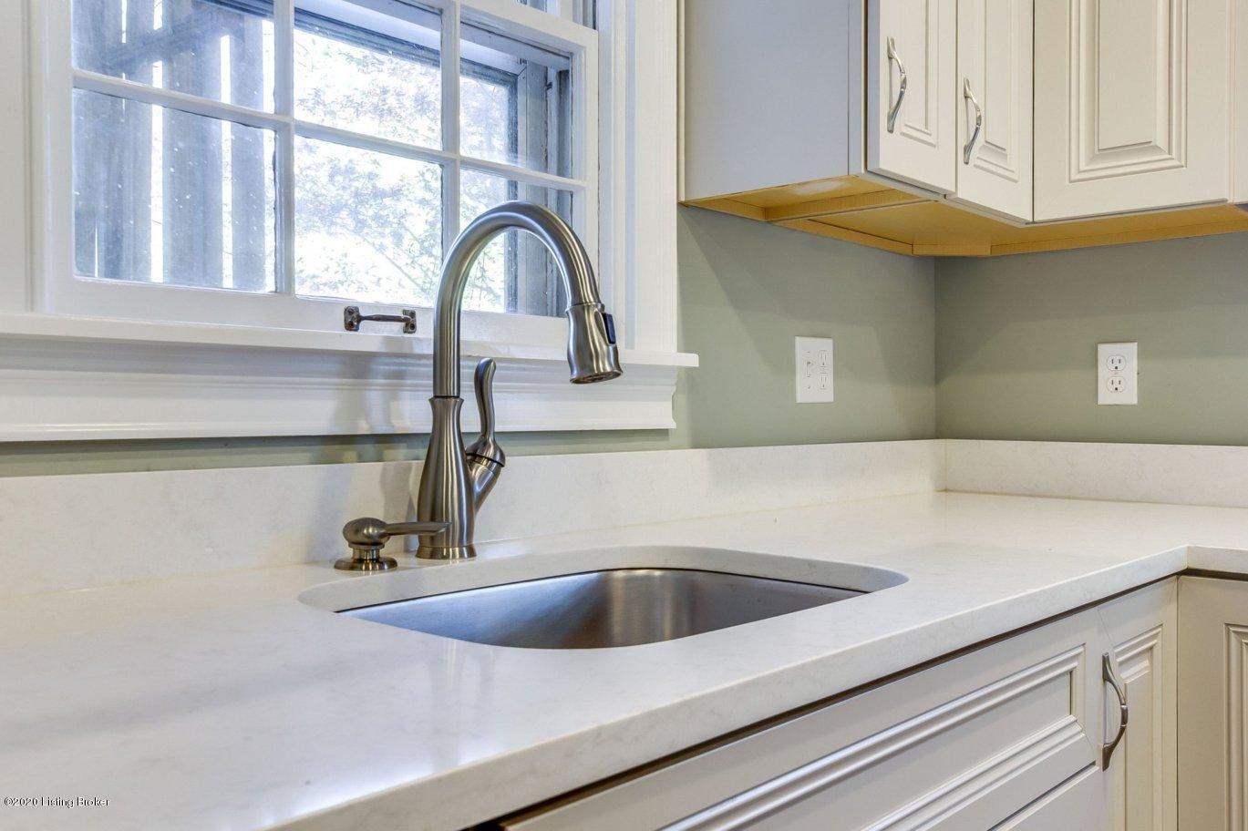 2421 Meadow Road Louisville, KY 40205 - Photo 9 of 25 Kitchen