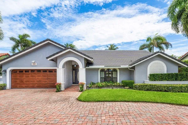 $1,585,000 | 990 Northwest 8th Street, Boca Raton, FL 33486